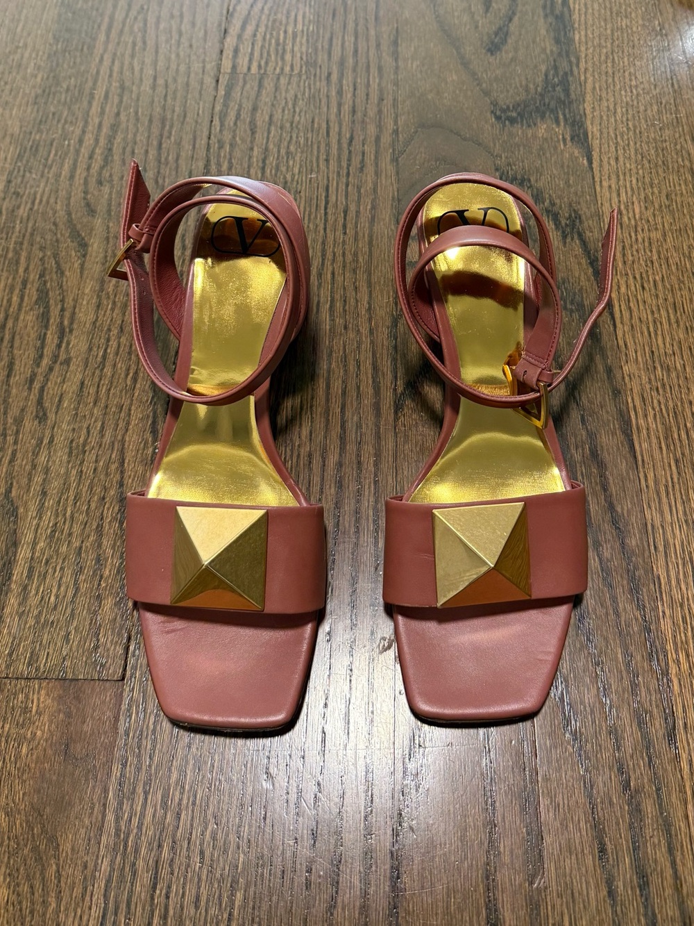 Valentino Garavani Brown Leather Gold-Stud Ankle Strap Sandals Size 38 - Picture 2 of 5
